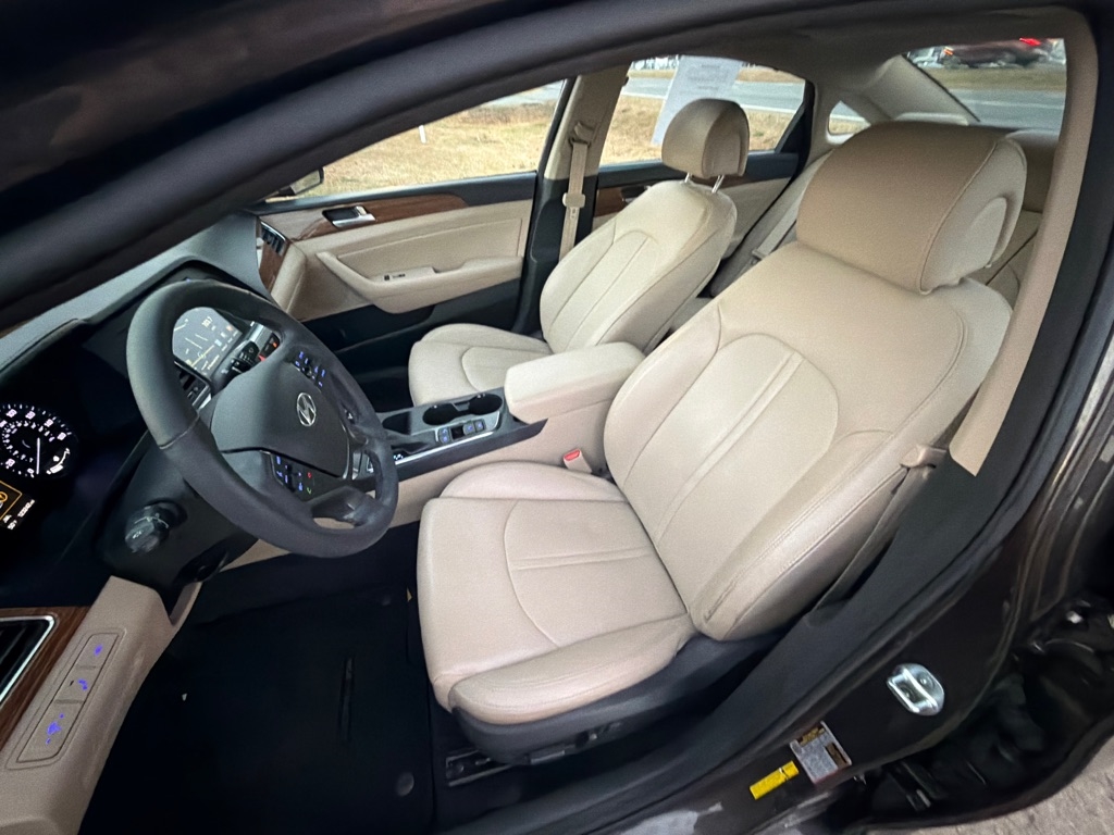 Hyundai Sonata 4dr Sdn 2.4L Limited 2015