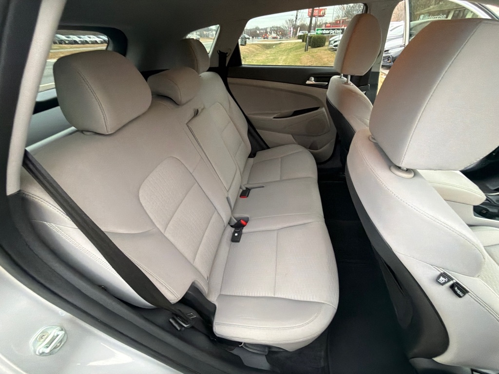 Hyundai Tucson SEL FWD 2021