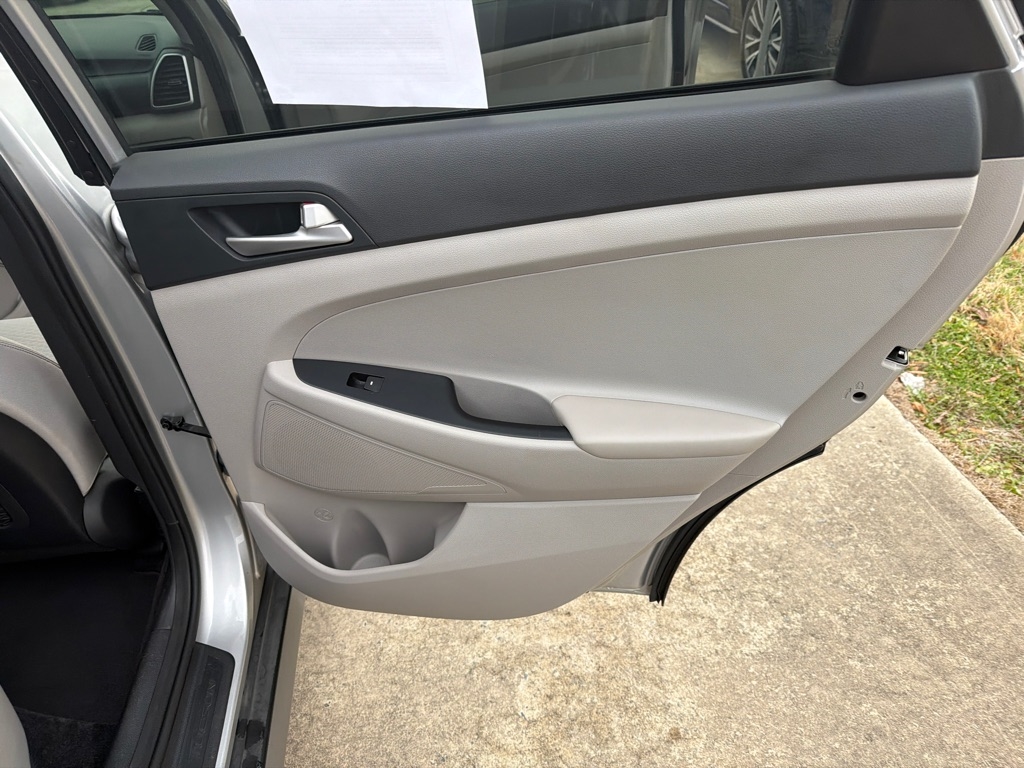 Hyundai Tucson SEL FWD 2021