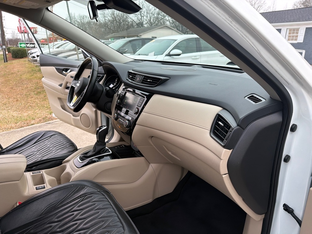 Nissan Rogue FWD SV 2020