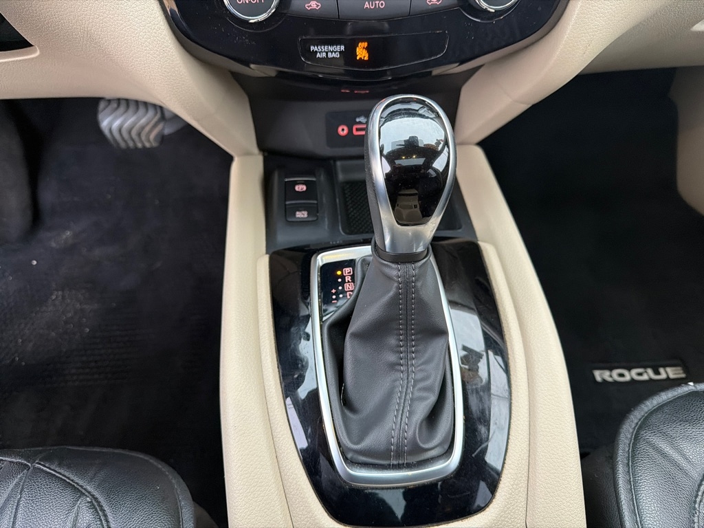 Nissan Rogue FWD SV 2020