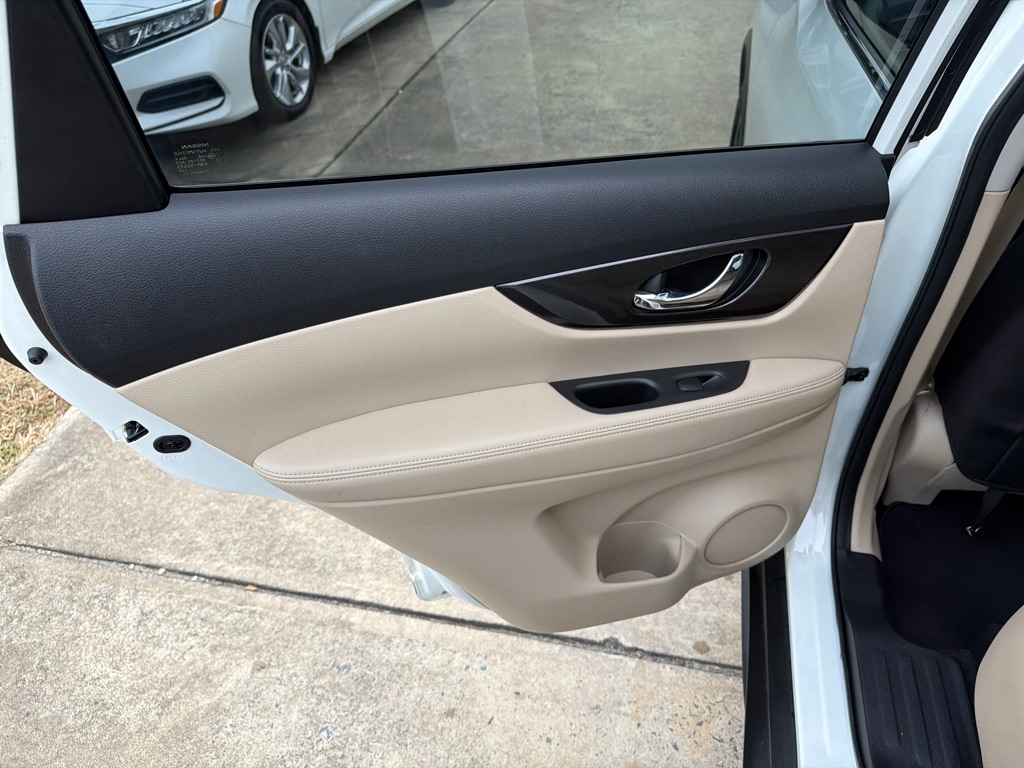 Nissan Rogue FWD SV 2020