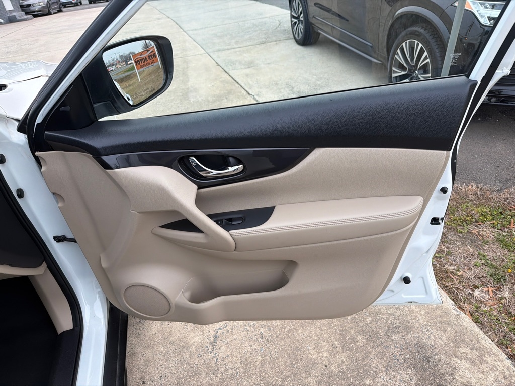 Nissan Rogue FWD SV 2020