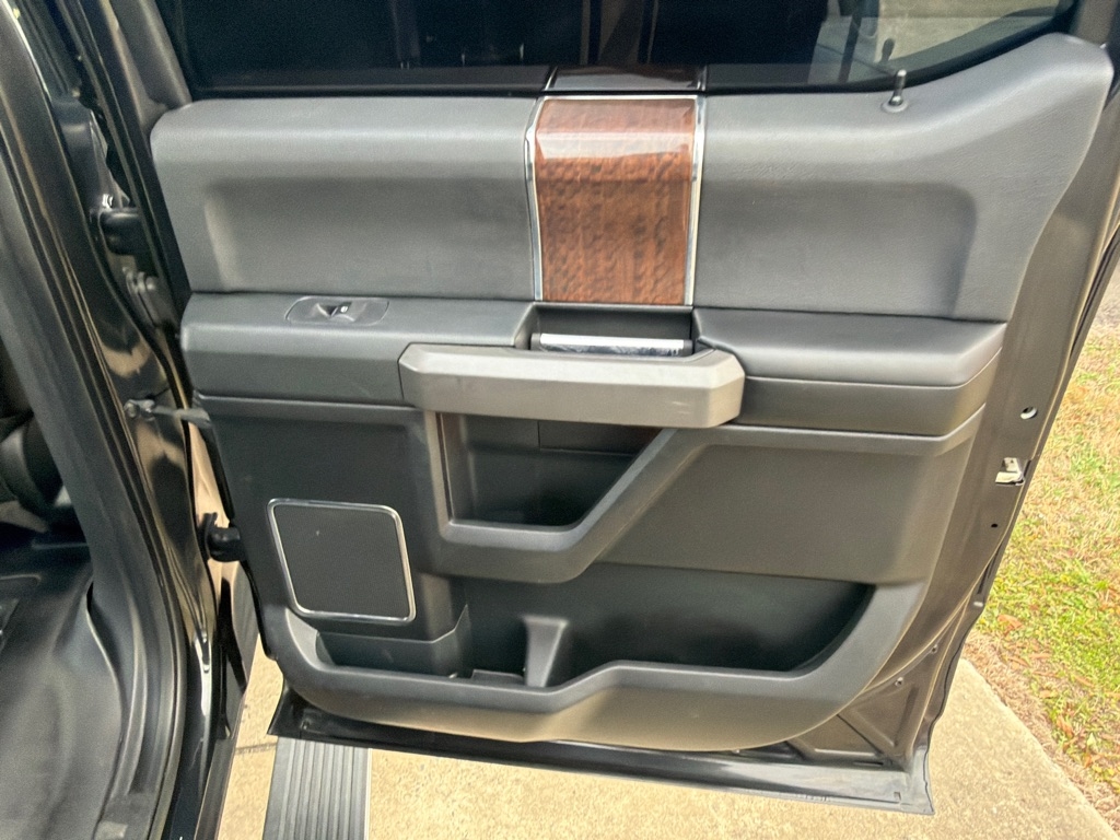 Ford F-150 4WD SuperCrew 145" King Ranch 2015