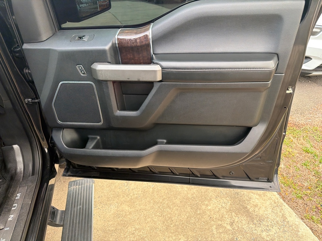 Ford F-150 4WD SuperCrew 145" King Ranch 2015