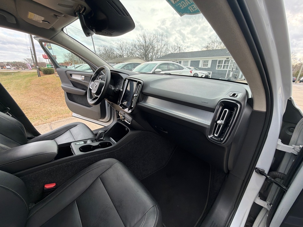 Volvo XC40 T4 FWD Momentum 2020