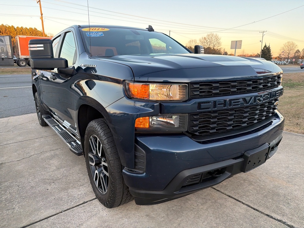 Chevrolet Silverado 1500 4WD Crew Cab 147" Custom 2019