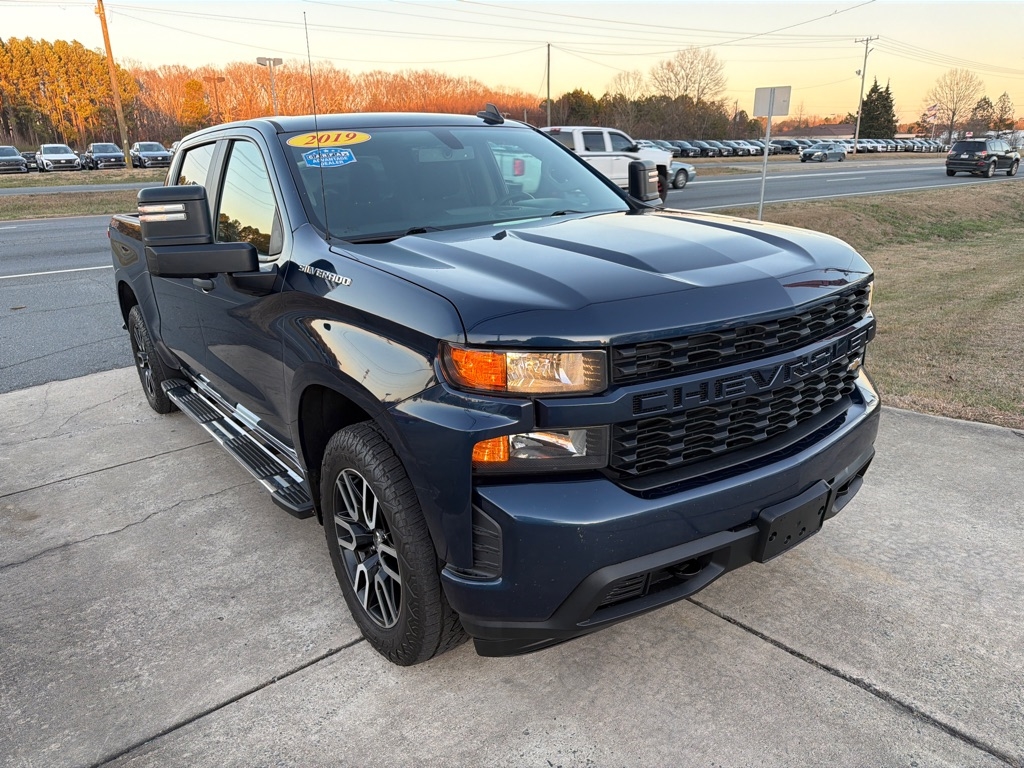 Chevrolet Silverado 1500 4WD Crew Cab 147" Custom 2019