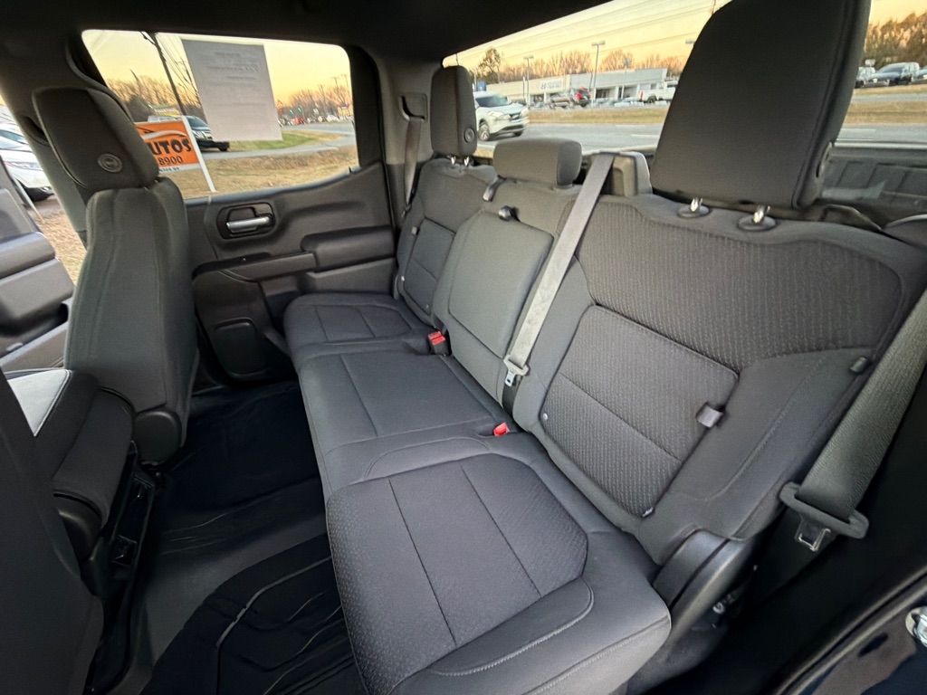 Chevrolet Silverado 1500 4WD Crew Cab 147" Custom 2019