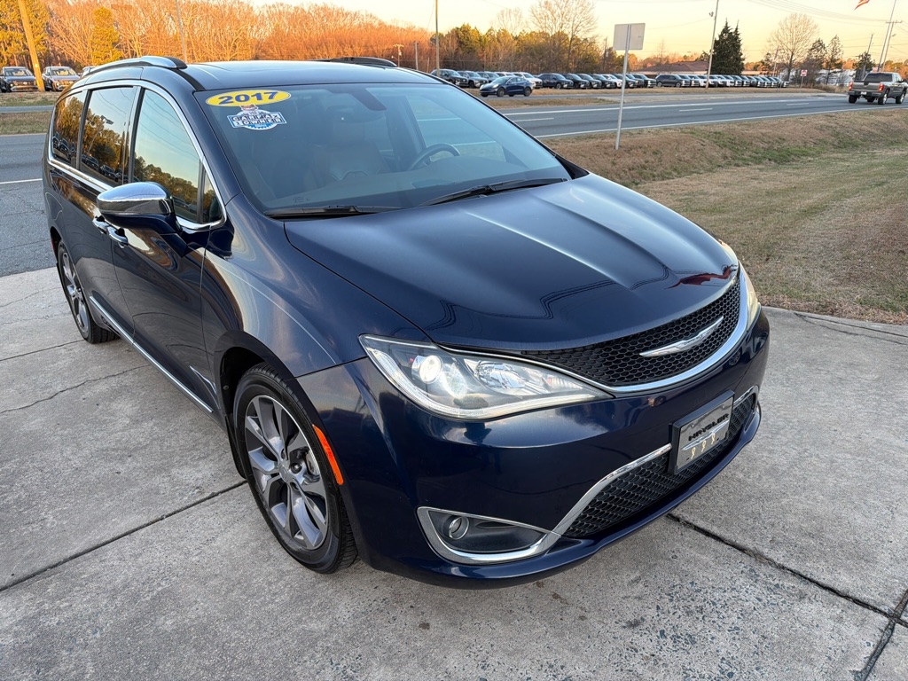 Chrysler Pacifica Limited FWD 2017