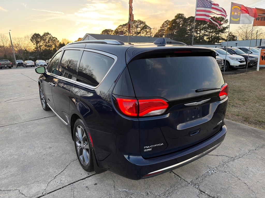 Chrysler Pacifica Limited FWD 2017