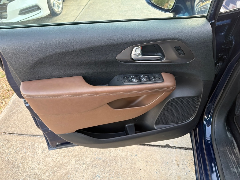 Chrysler Pacifica Limited FWD 2017