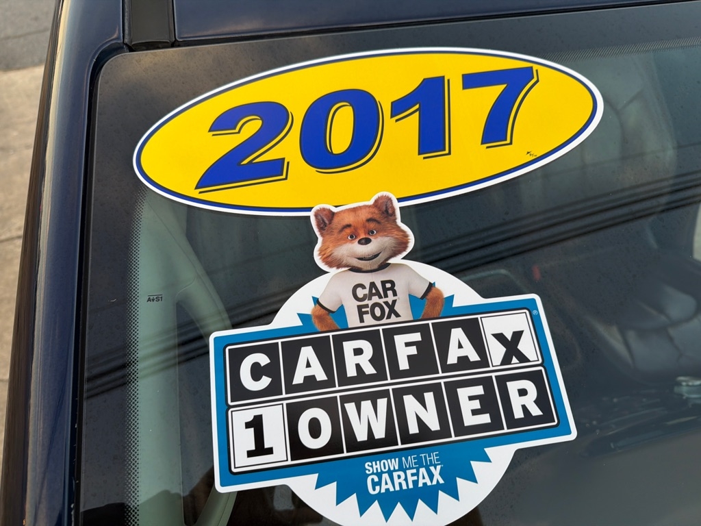 Chrysler Pacifica Limited FWD 2017