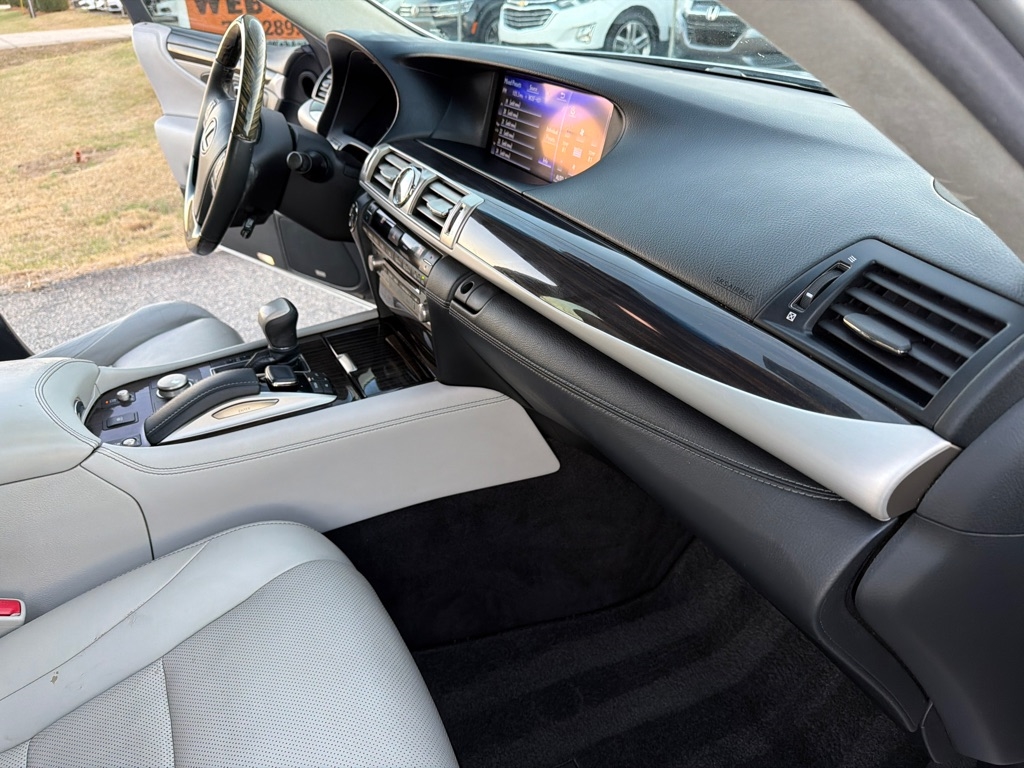 Lexus LS LS 460 RWD 2017