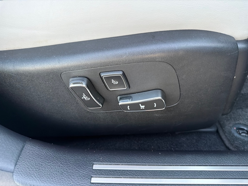 Lexus LS LS 460 RWD 2017