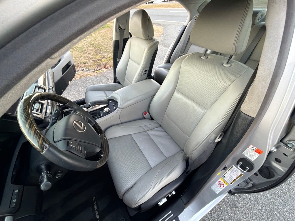 Lexus LS LS 460 RWD 2017