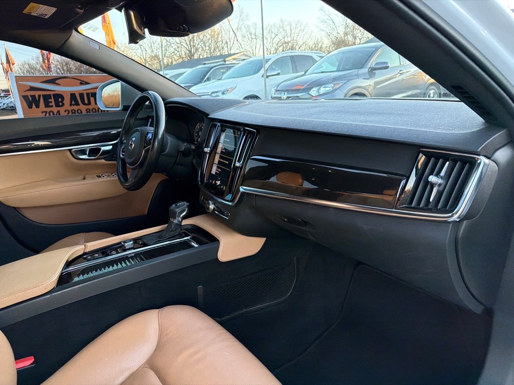 Volvo S90 T5 FWD Momentum 2018