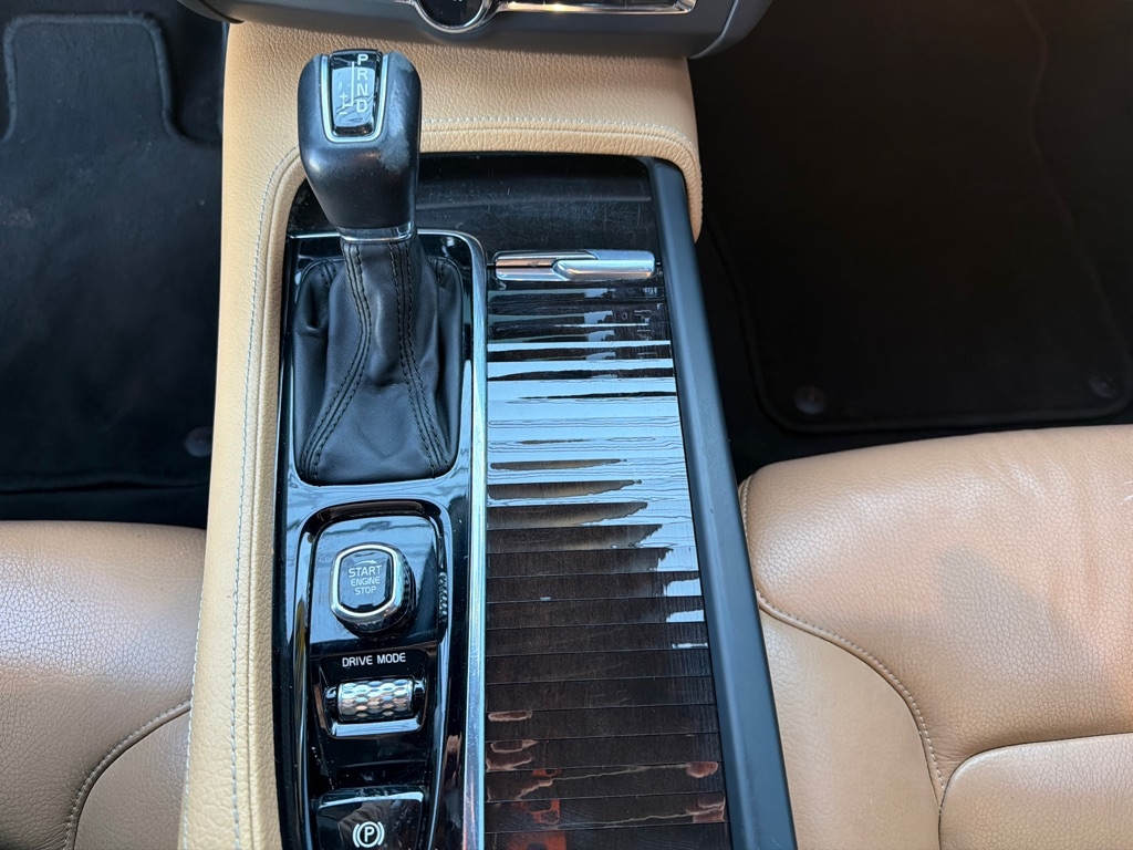 Volvo S90 T5 FWD Momentum 2018