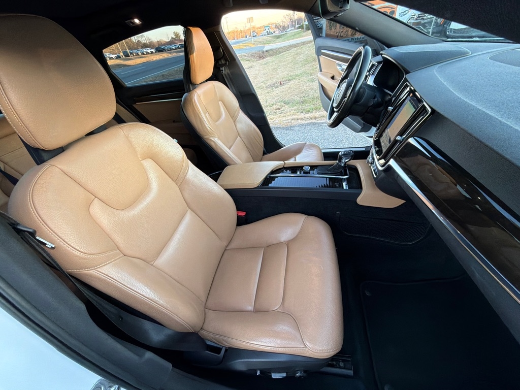 Volvo S90 T5 FWD Momentum 2018