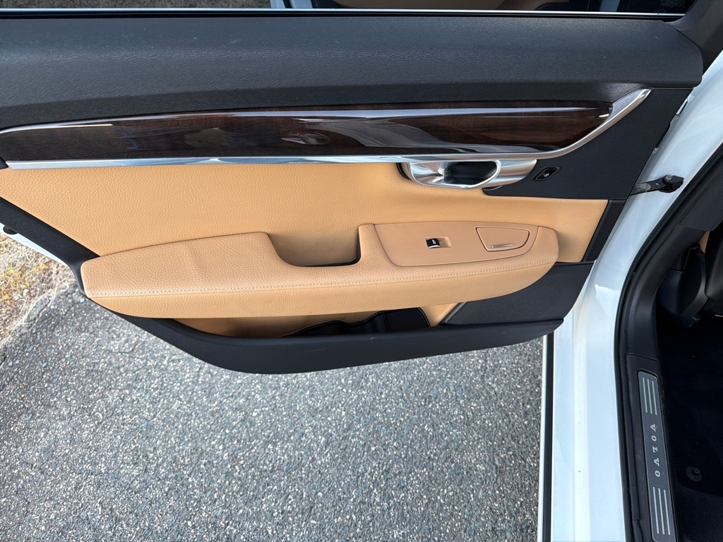 Volvo S90 T5 FWD Momentum 2018