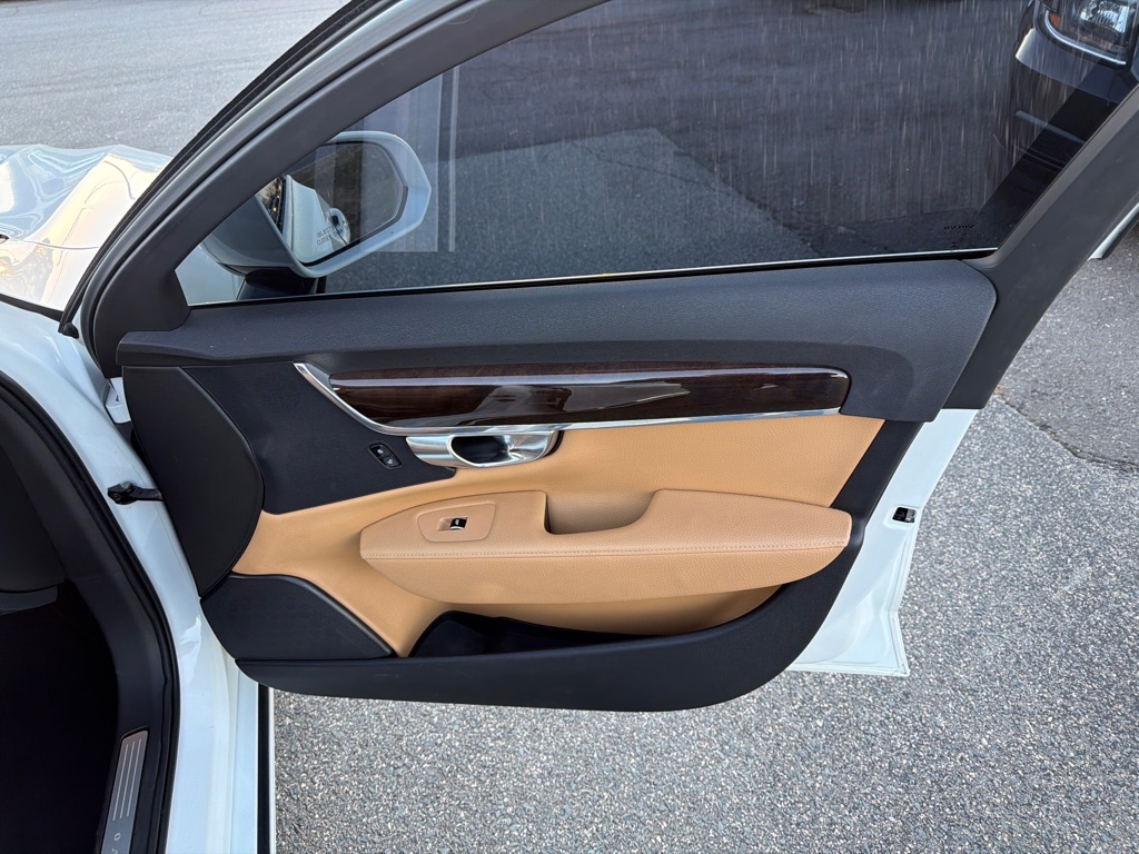 Volvo S90 T5 FWD Momentum 2018