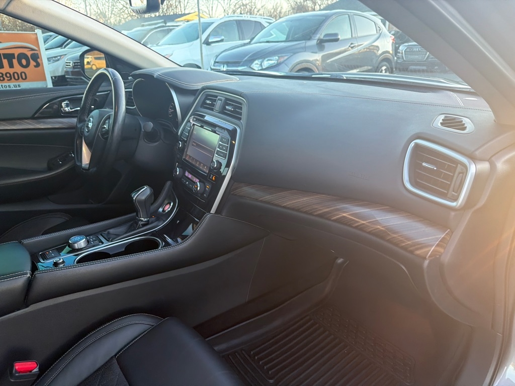 Nissan Maxima Platinum 3.5L 2017