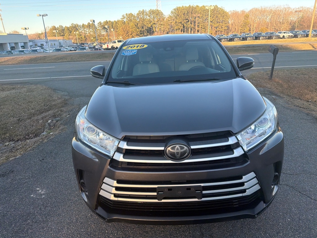 Toyota Highlander LE V6 AWD (Natl) 2018