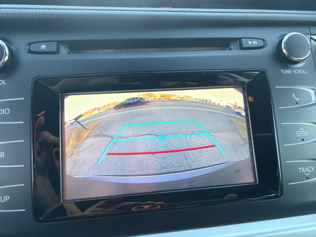 Toyota Highlander LE V6 AWD (Natl) 2018