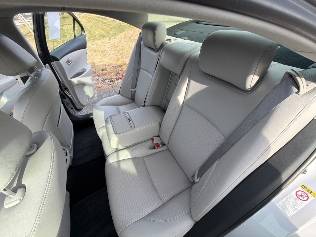 Lexus ES 350 4dr Sdn 2012