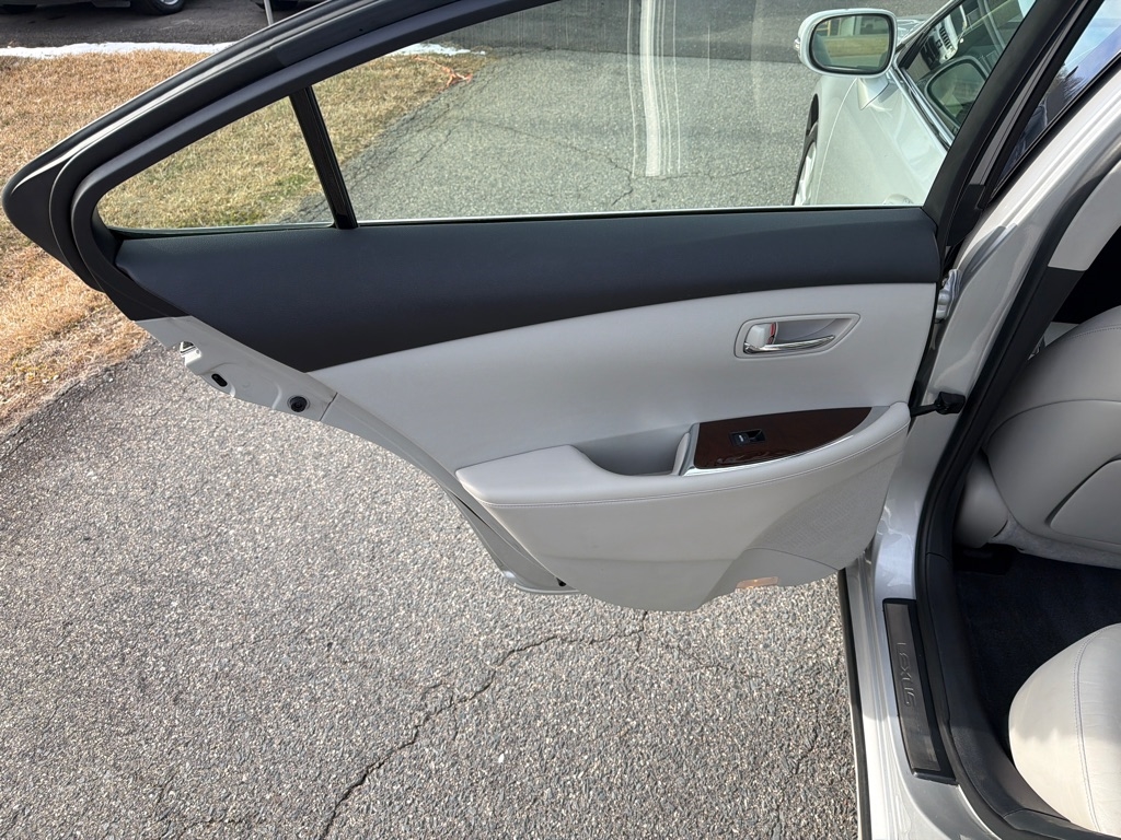 Lexus ES 350 4dr Sdn 2012