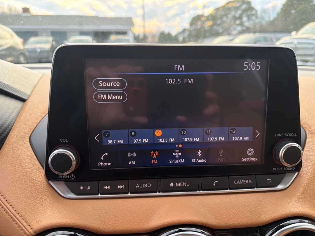 Nissan Sentra SV CVT 2021