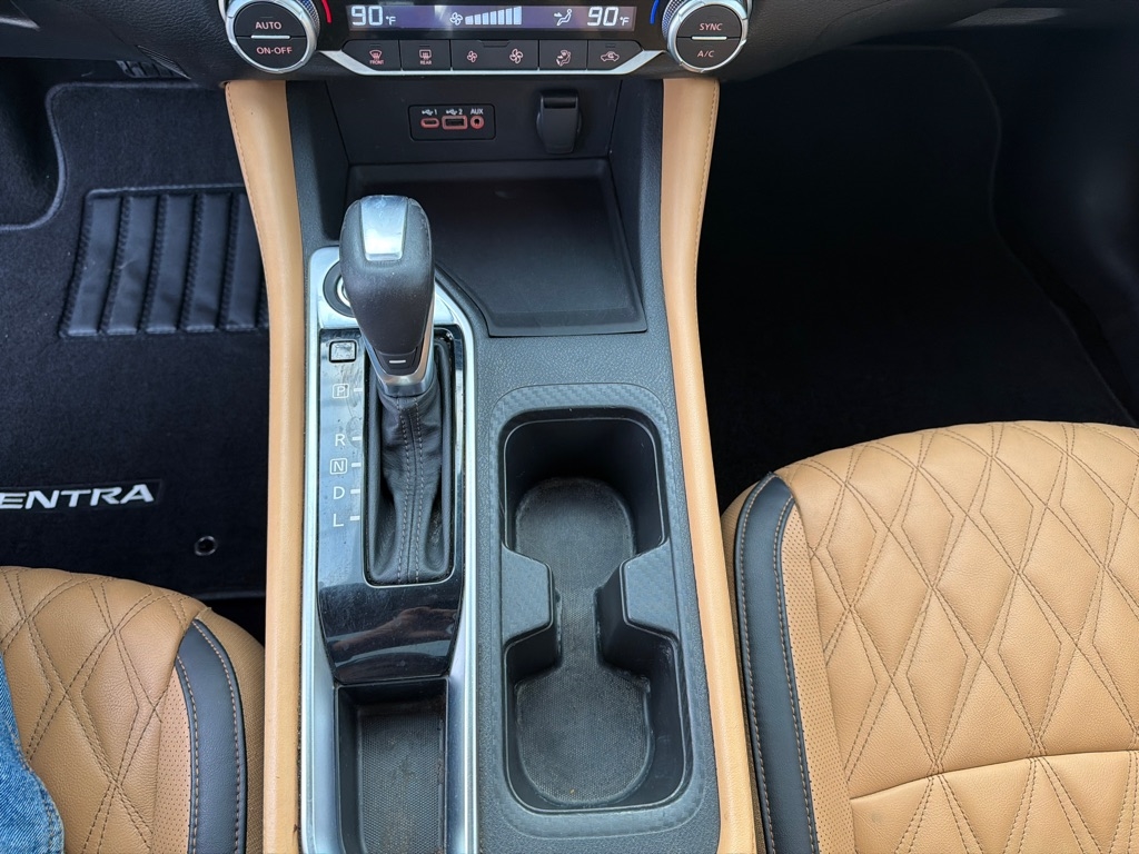 Nissan Sentra SV CVT 2021