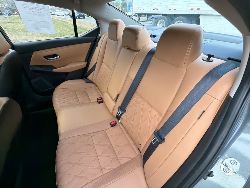 Nissan Sentra SV CVT 2021