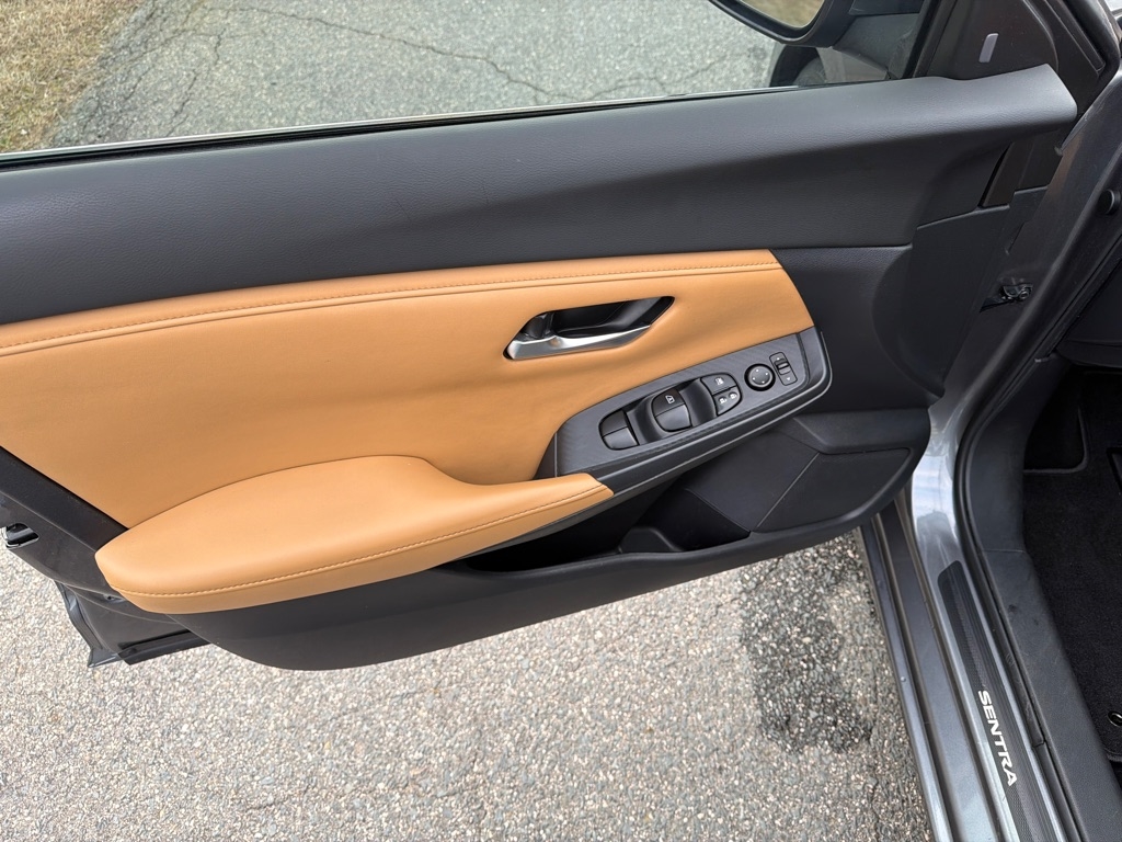 Nissan Sentra SV CVT 2021