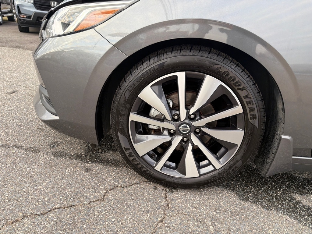 Nissan Sentra SV CVT 2021