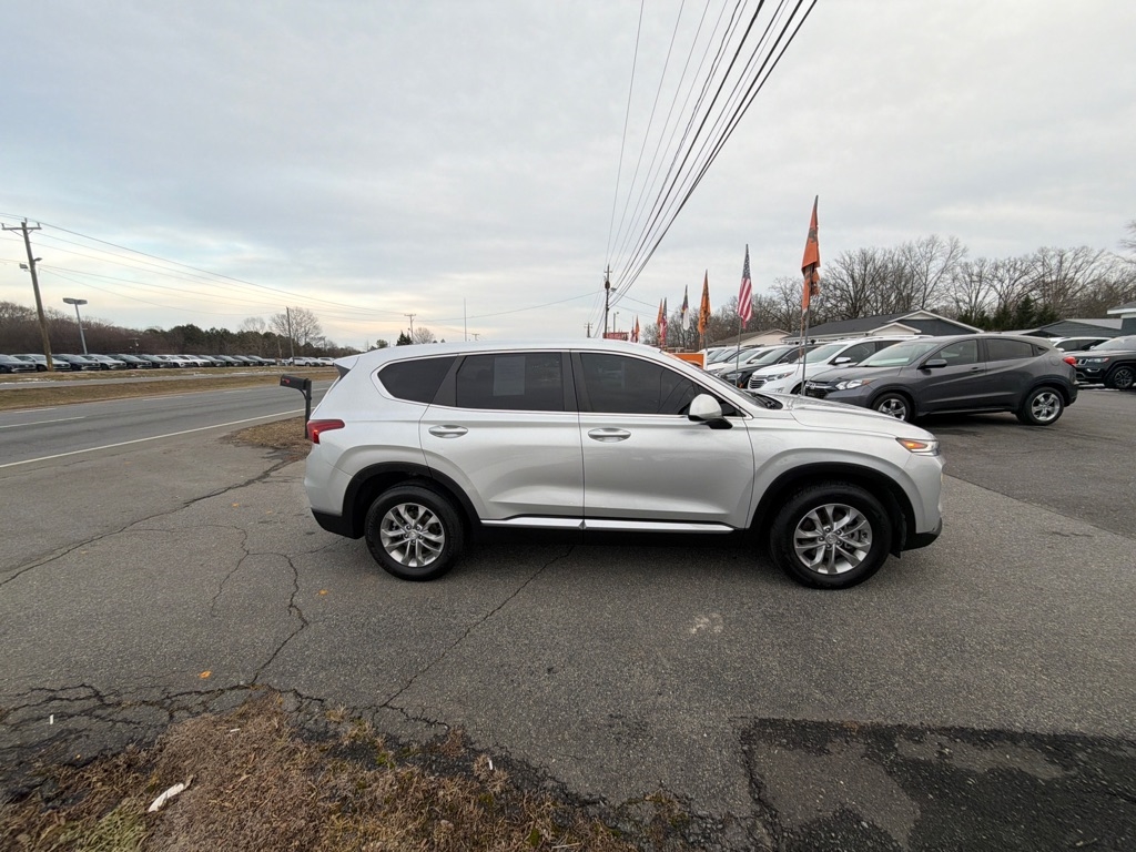 Hyundai Santa Fe SE 2.4L Auto FWD 2019