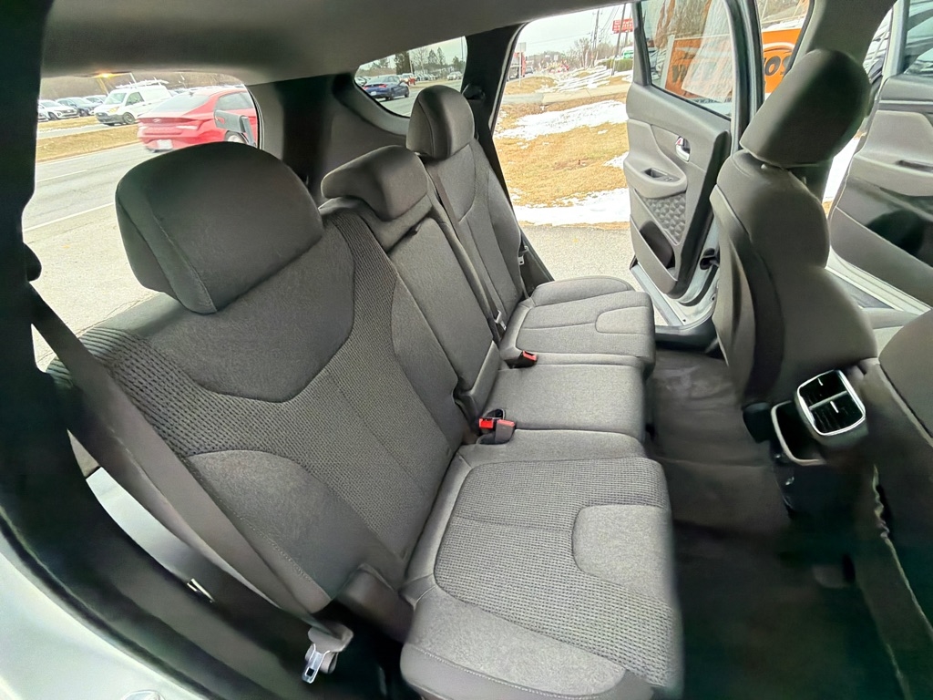 Hyundai Santa Fe SE 2.4L Auto FWD 2019