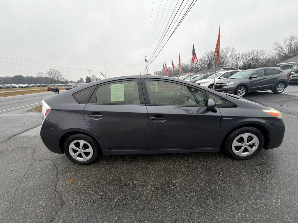 Toyota Prius 5dr HB Three (Natl) 2012
