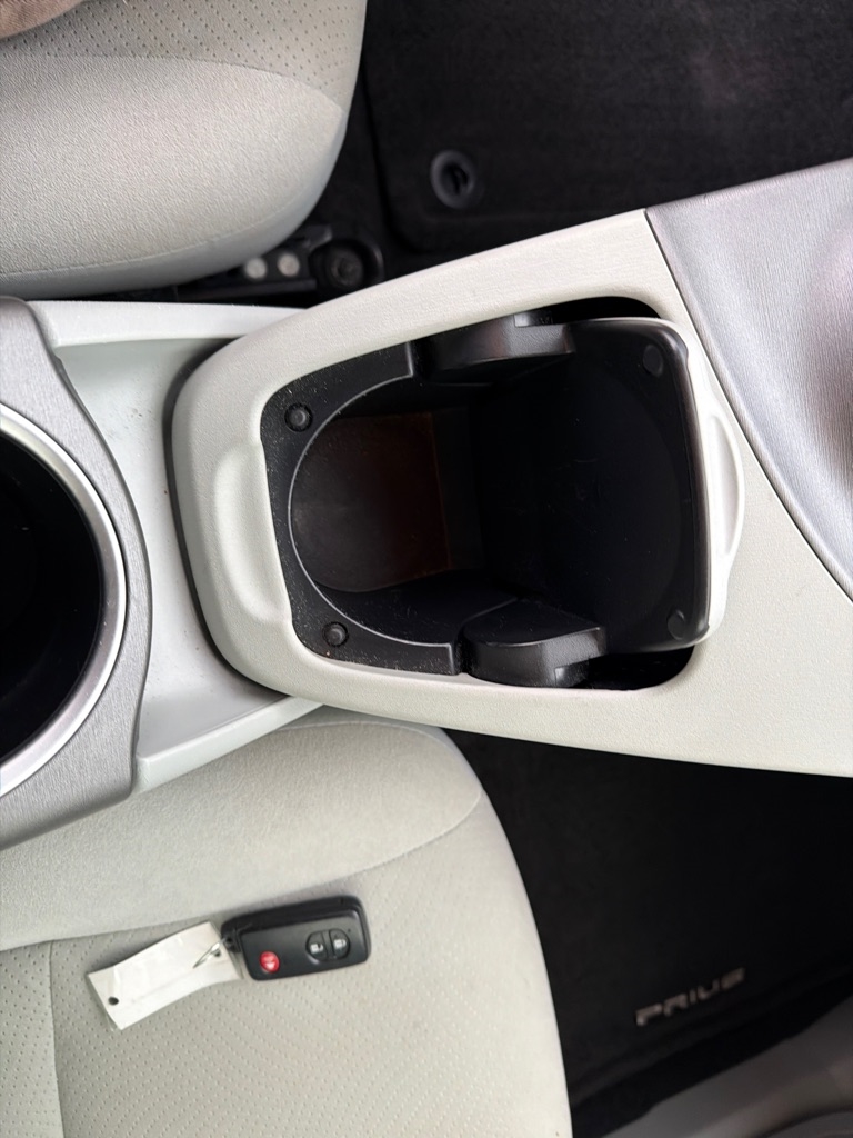 Toyota Prius 5dr HB Three (Natl) 2012