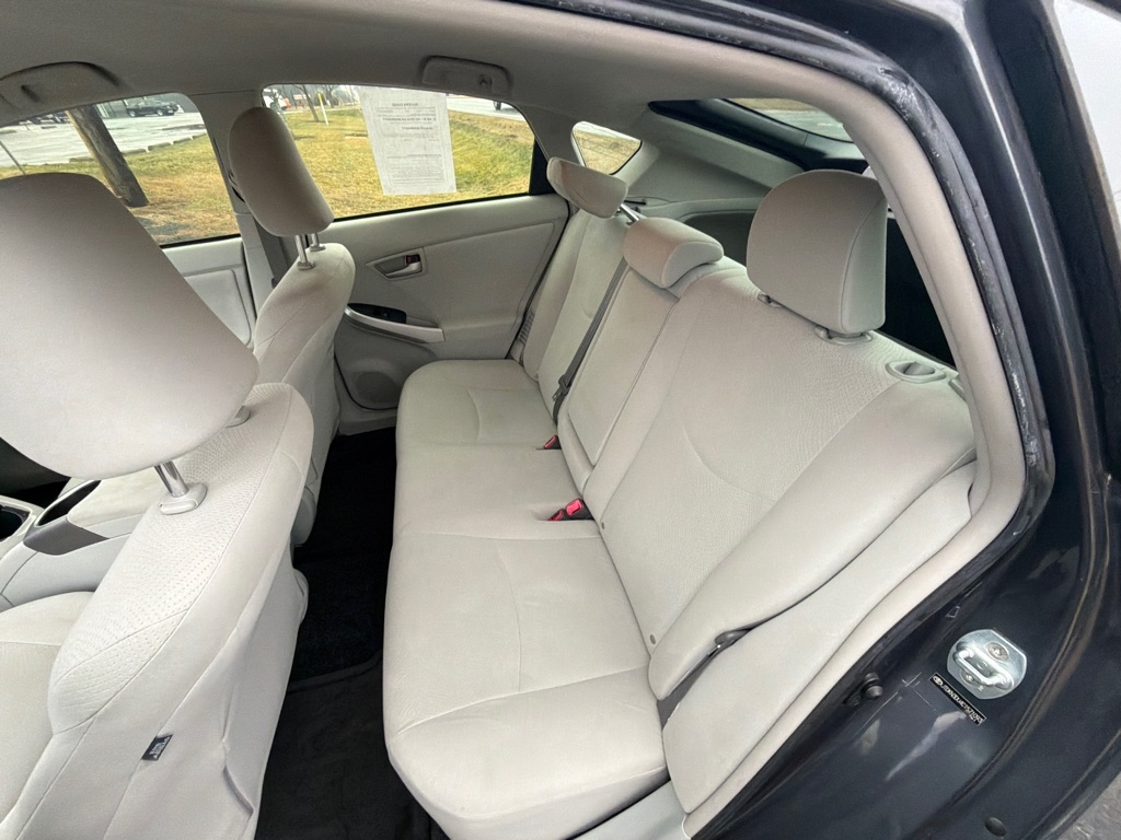 Toyota Prius 5dr HB Three (Natl) 2012