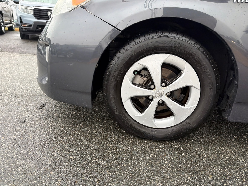 Toyota Prius 5dr HB Three (Natl) 2012