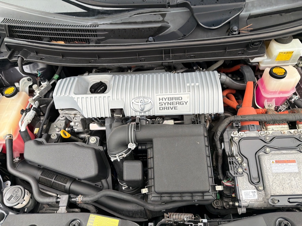 Toyota Prius 5dr HB Three (Natl) 2012