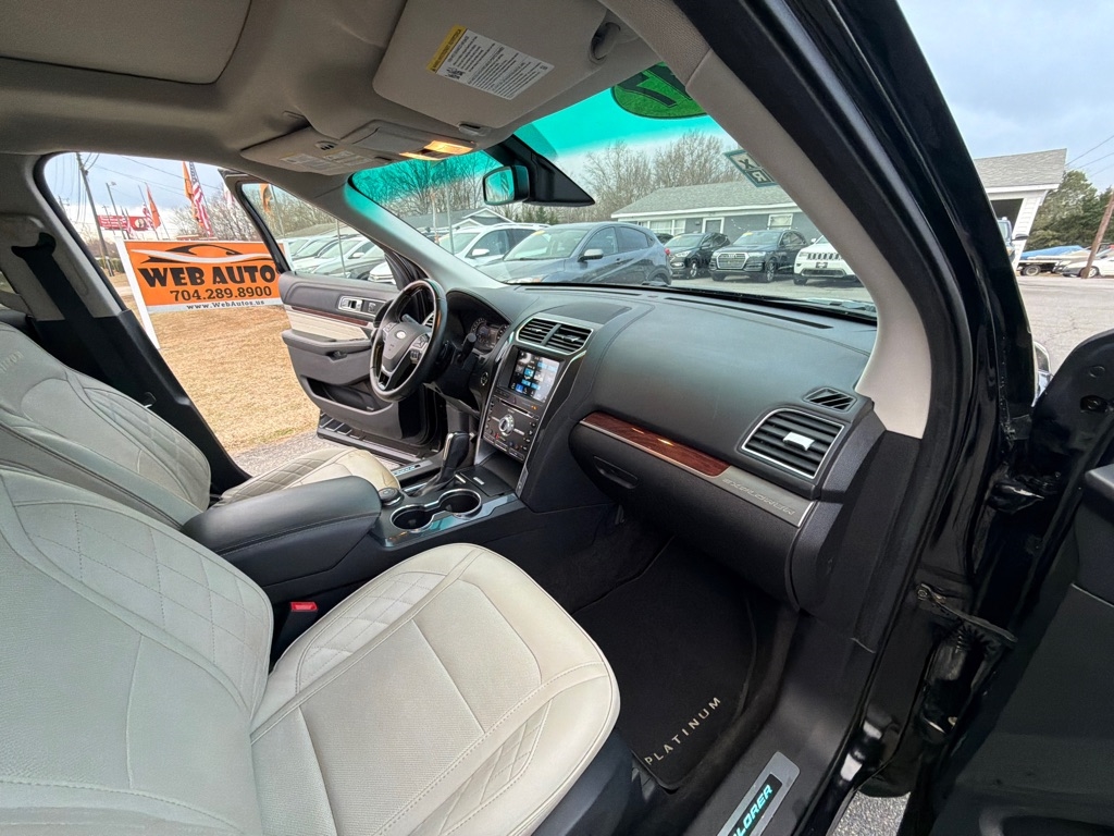 Ford Explorer Platinum 4WD 2017