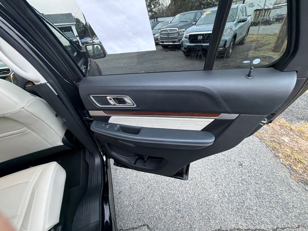 Ford Explorer Platinum 4WD 2017