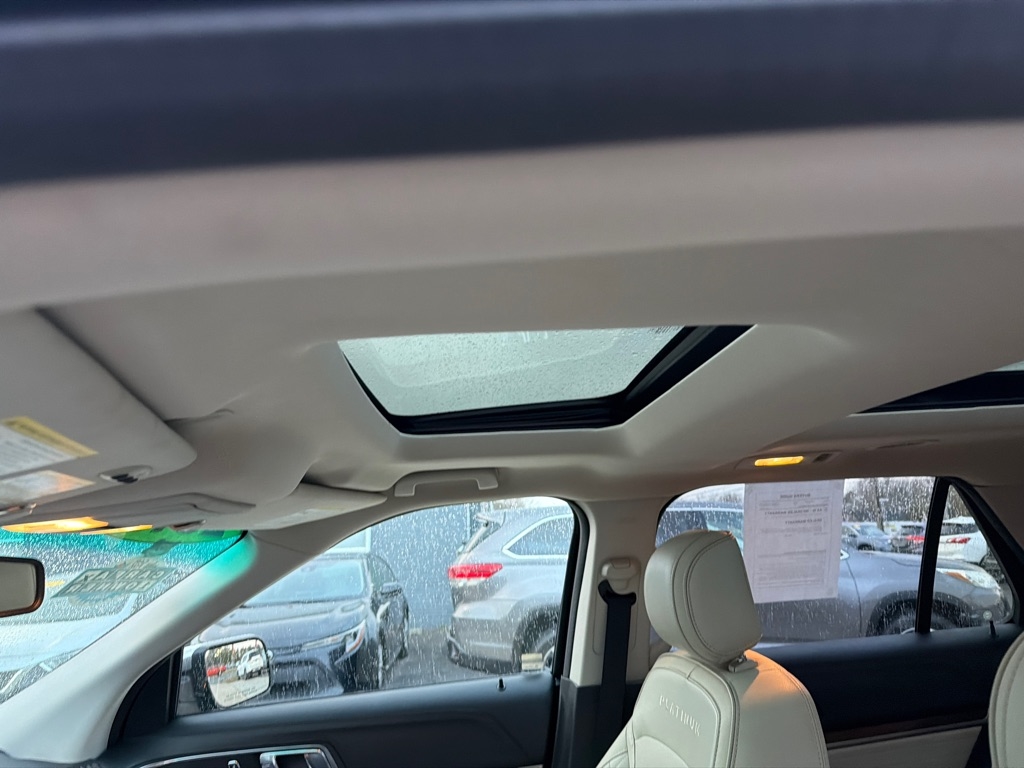 Ford Explorer Platinum 4WD 2017