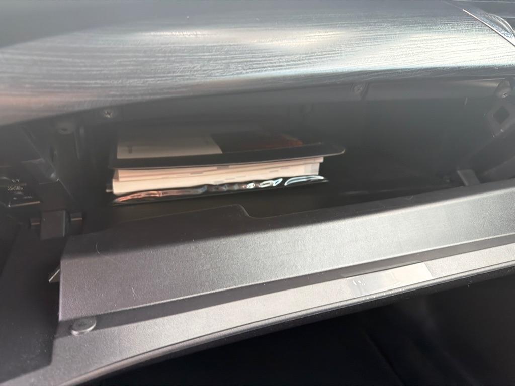 Toyota Avalon XLE Premium (Natl) 2017