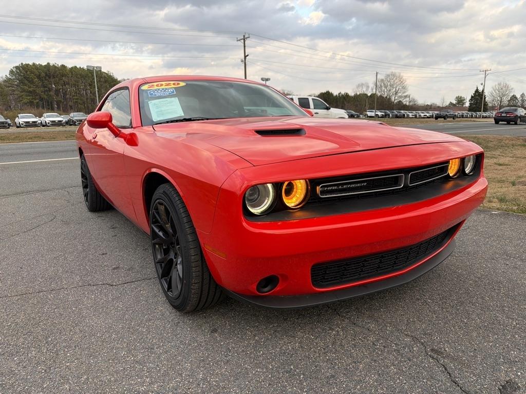 Dodge Challenger SXT RWD 2020