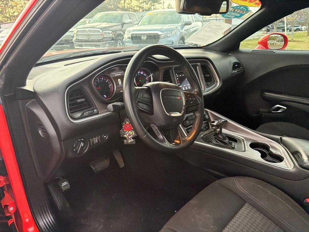 Dodge Challenger SXT RWD 2020