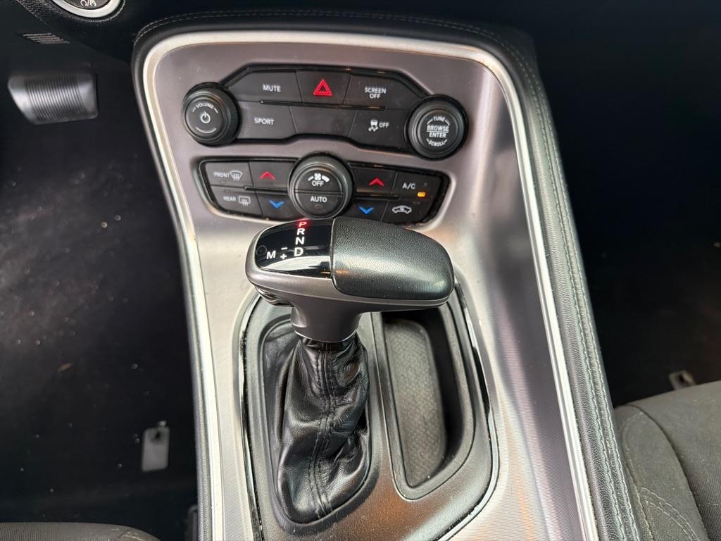 Dodge Challenger SXT RWD 2020