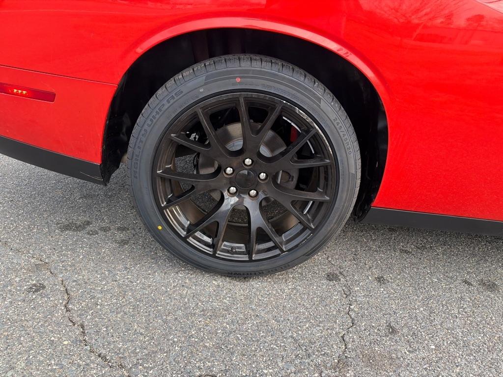 Dodge Challenger SXT RWD 2020